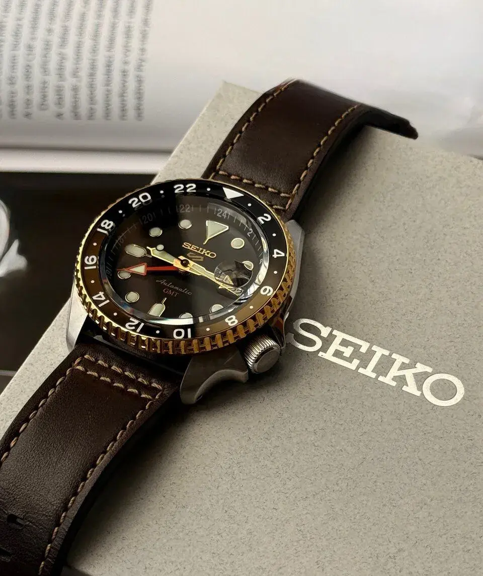 Seiko 5 GMT