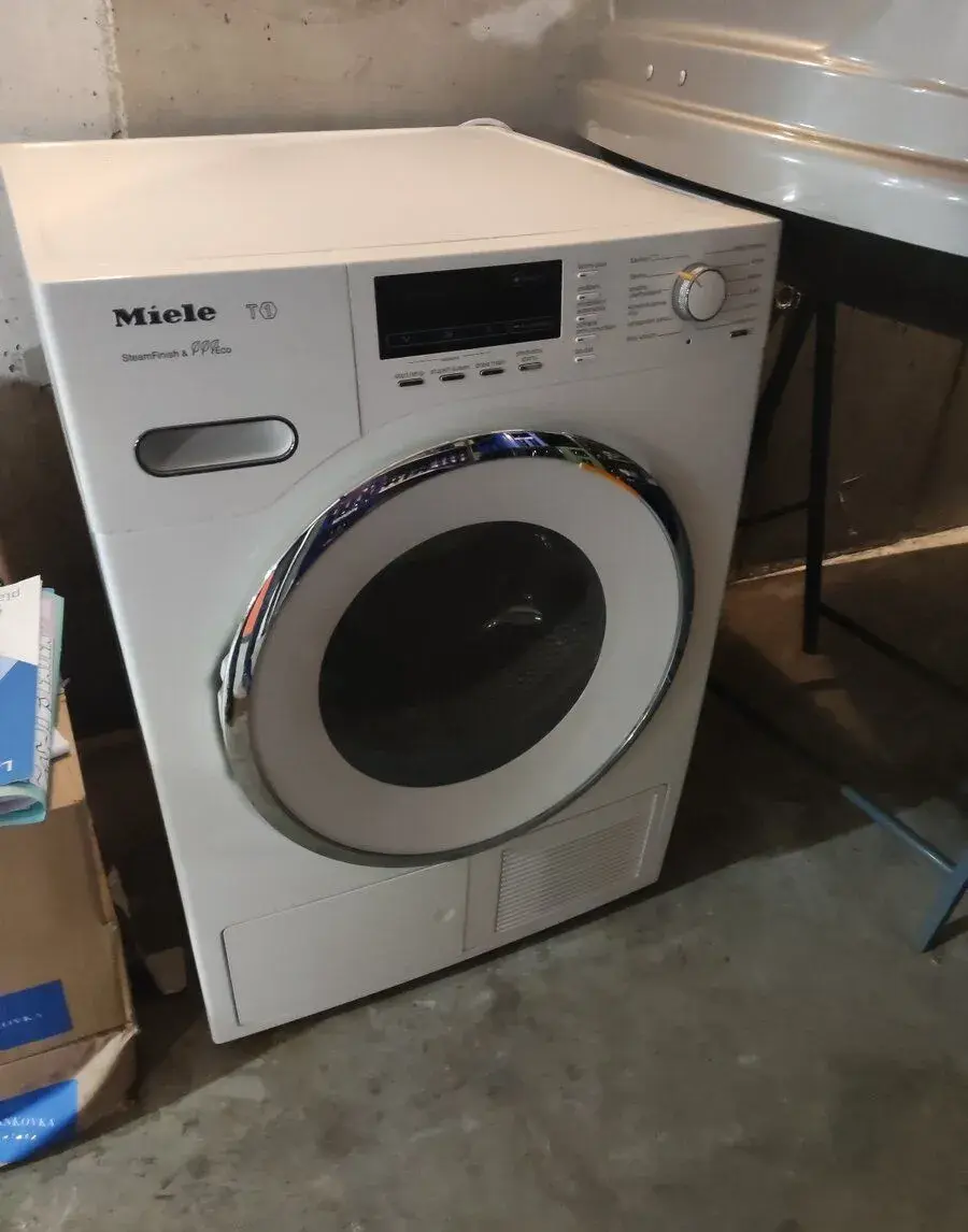 Sušička Miele T1 (TMM840WP)