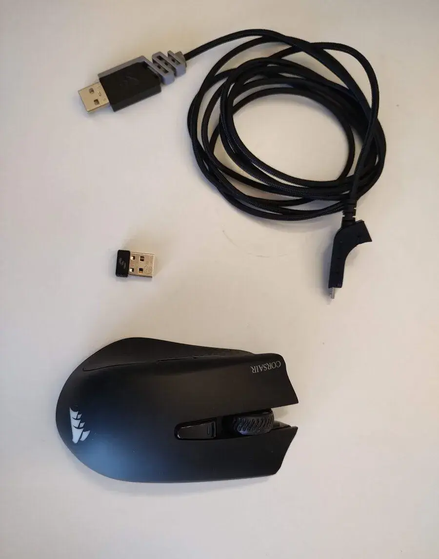 Bezdrotovu hernu mys Corsair