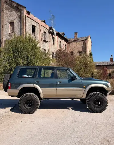 Nissan Patrol – 2000