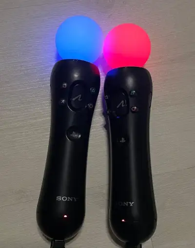 Sony PlayStation Move – 2× pohybový ovládač,
