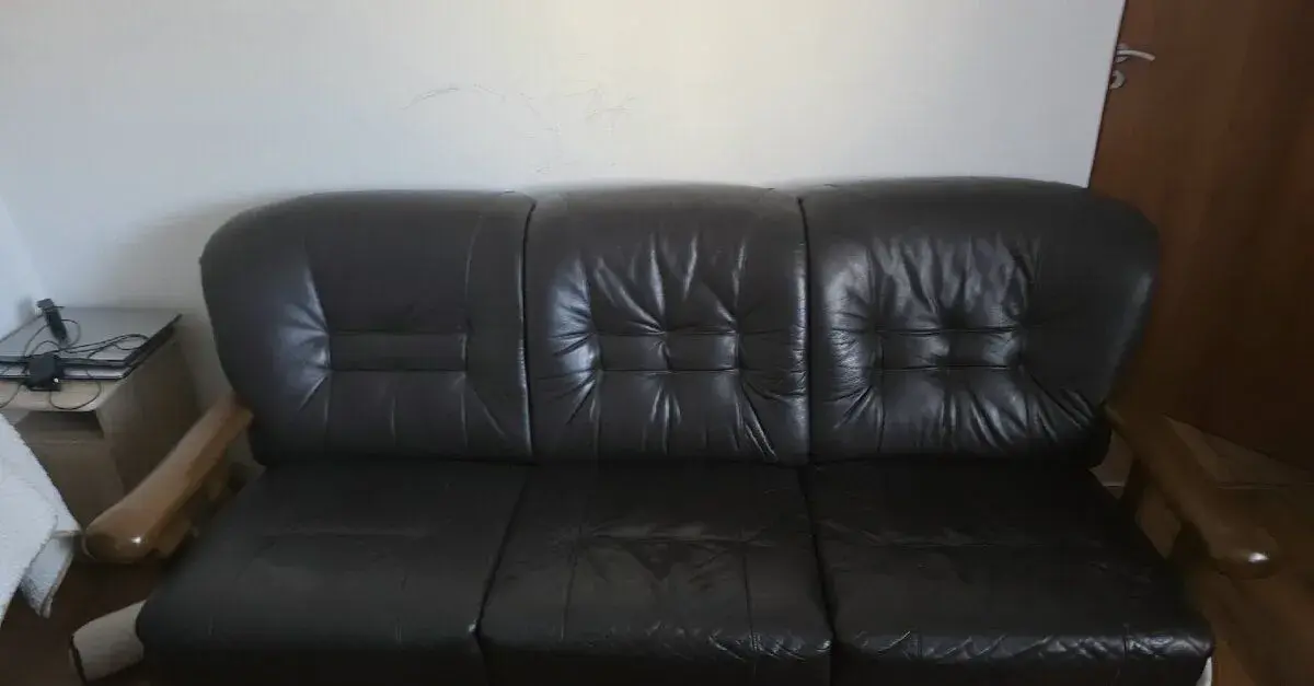 Koženú sedačku