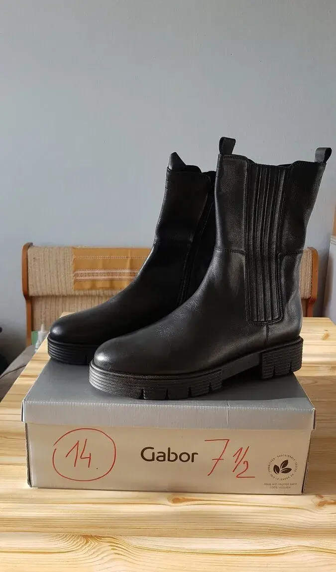 Luxusná obuv obuv pro náročné ženy.