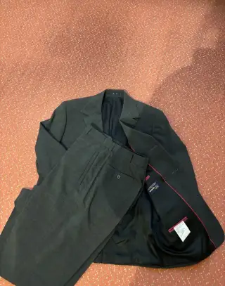 Veľkosť M obleky
