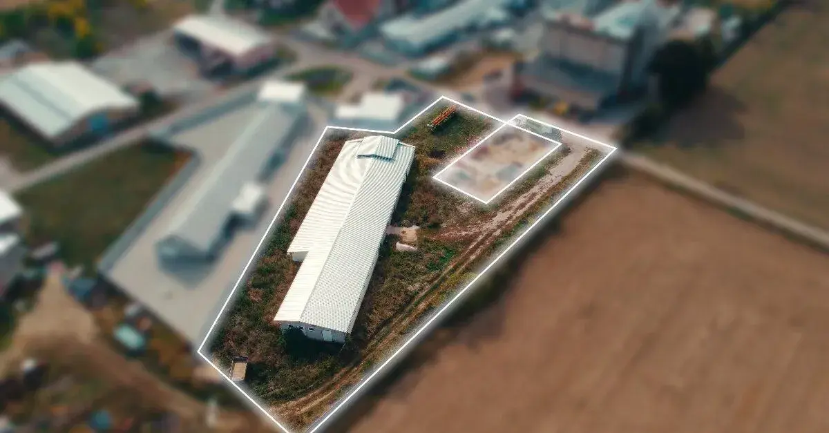 VÝROBNÁ HALA VHODNÁ NA ĽAHKÚ VÝROBU ALEBO SKLAD