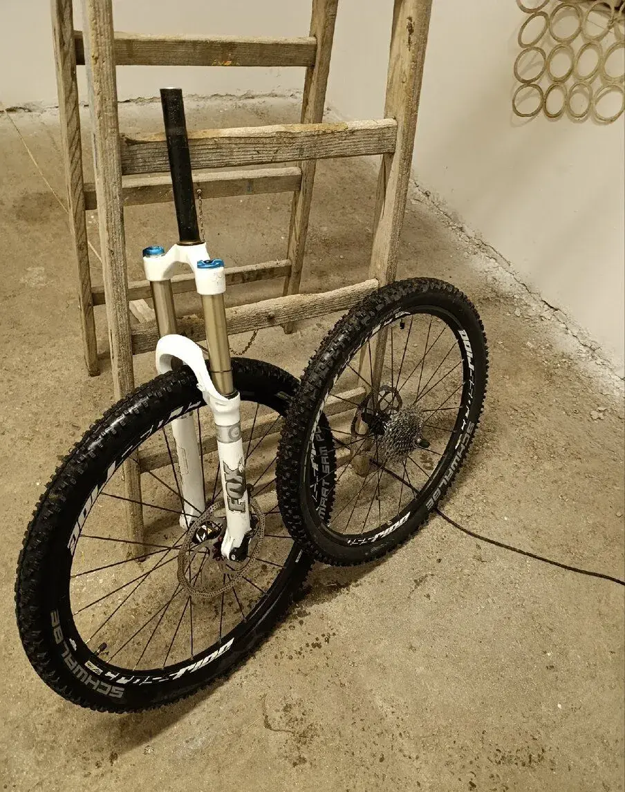 Set Fox 32 Tallas 26 / set kolies 26" MAVIC