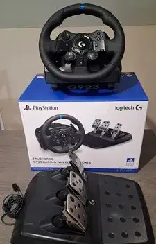 Logitech G923 Trueforce PS5 alebo PC