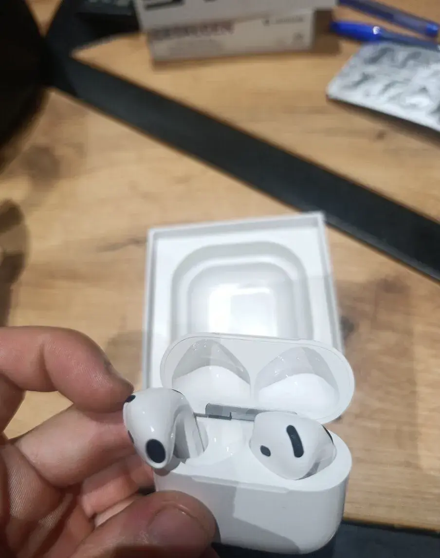 Air pods 4 (ANC)