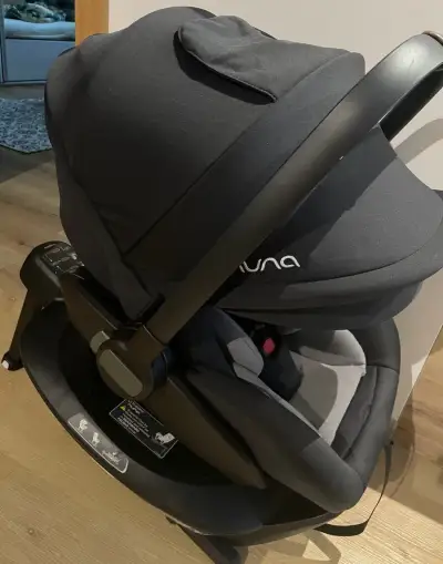 Nuna Arra next plus isofix otočný
