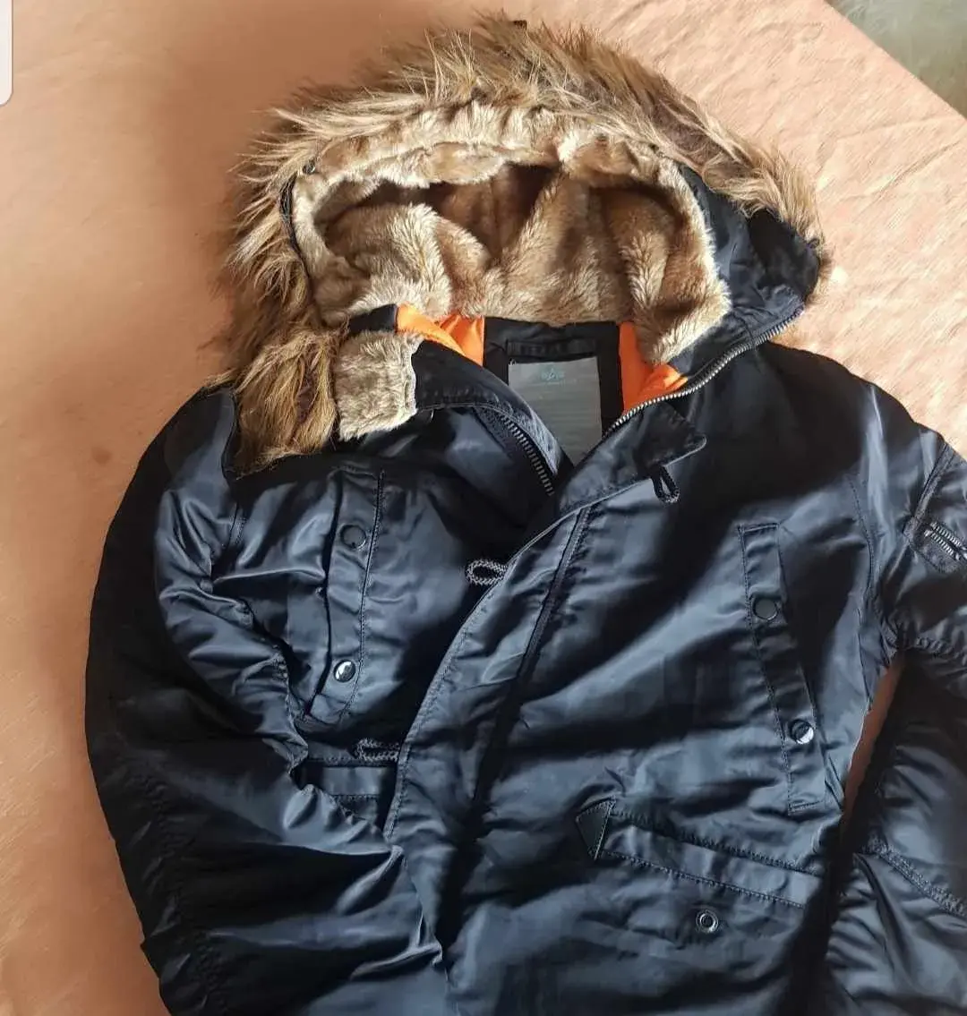 Dámska zimná bunda Alpha Industries