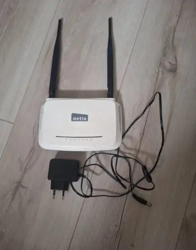 Wi-Fi router Netis WF2419 (300 Mbps) s adaptérom