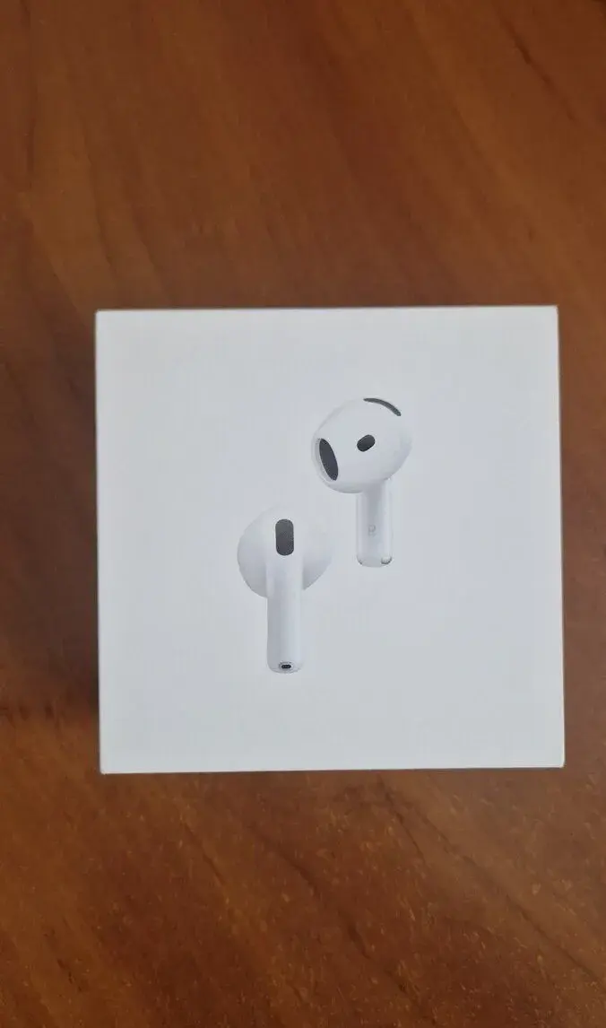 AIR PODS 5 WITH