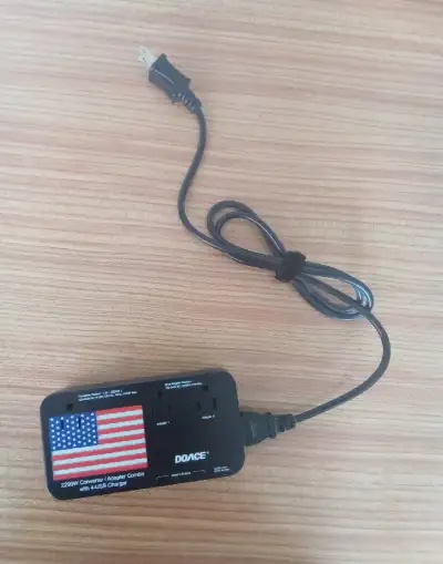 Cestovný konvertor adapter