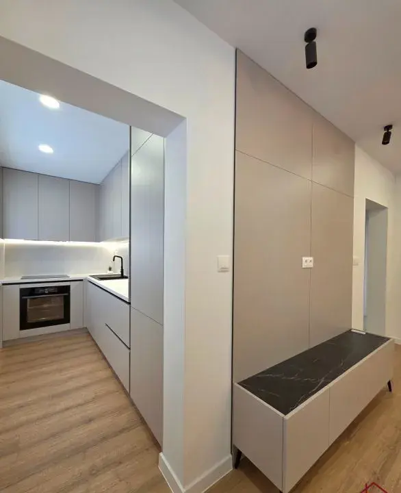 IMPULZ REAL: 3-izbový byt, Ružínska, zasklený balkón, 66 m2