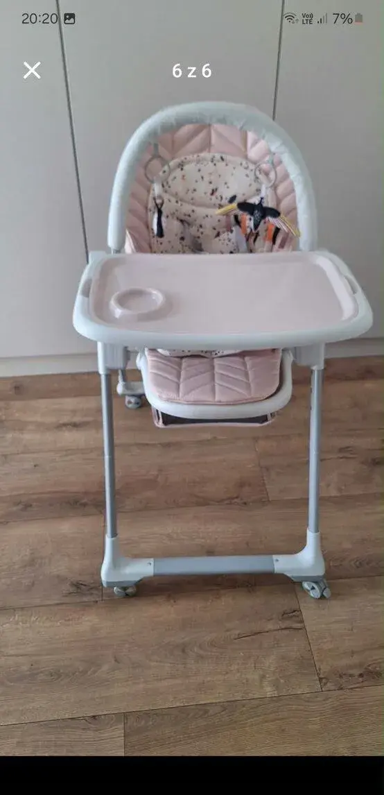 Detská jedálenská stolička kinderkraft lastree pink