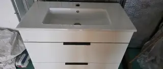 Kupel.skrinku s umyvadlom Jika