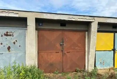 Garáž, Trenčín, ul. Bezručova