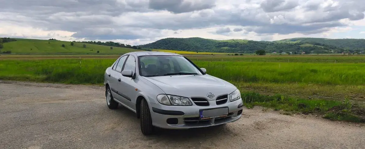 Nissan almera