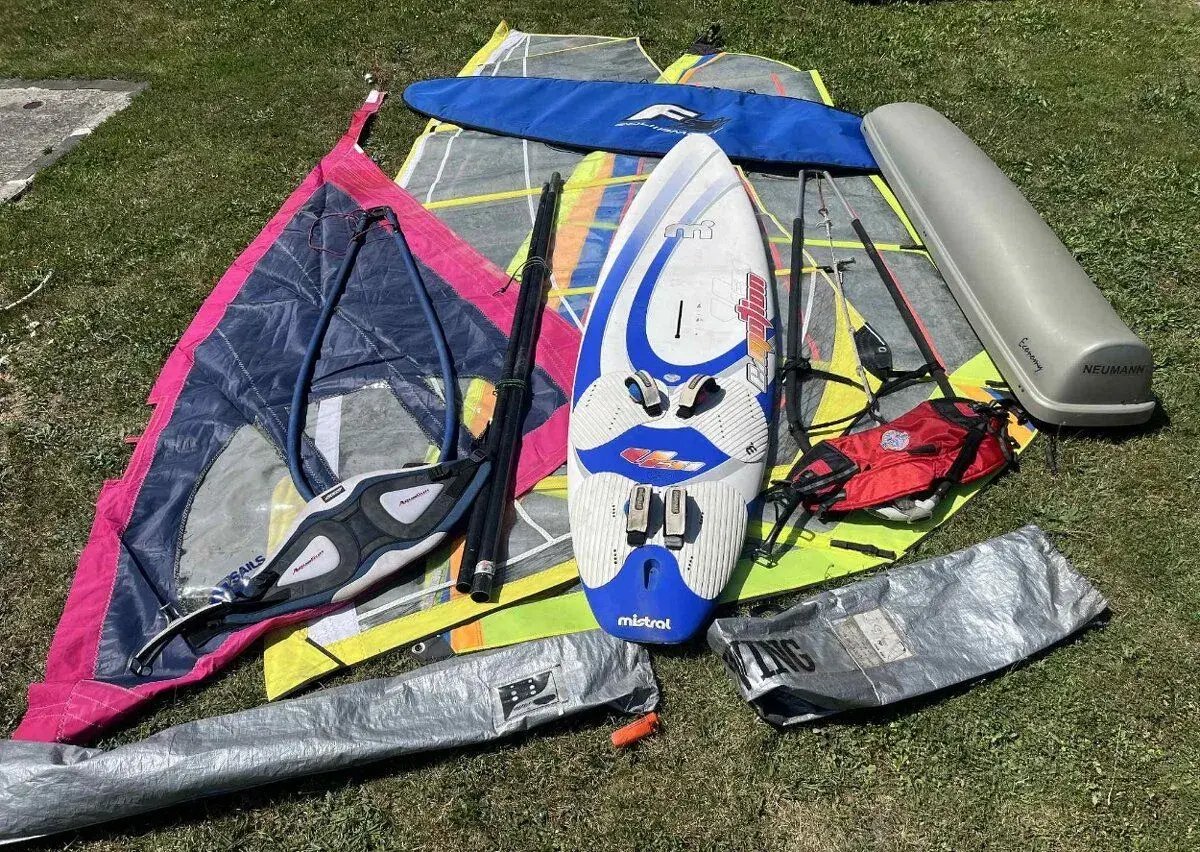 Windsurfing