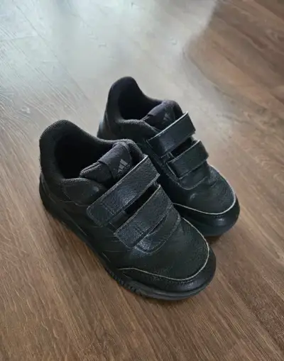 Tenisky Adidas veľkosť 29