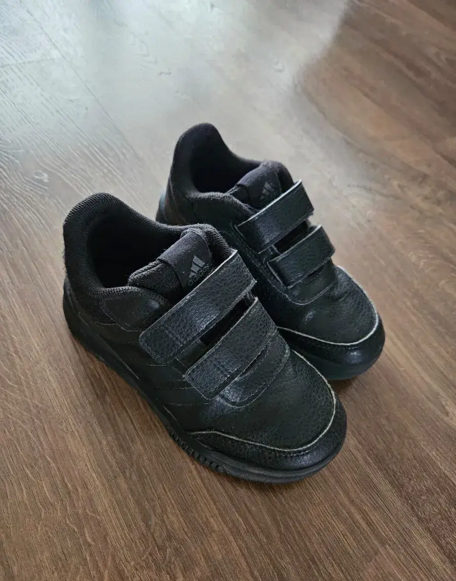 Tenisky Adidas veľkosť 29