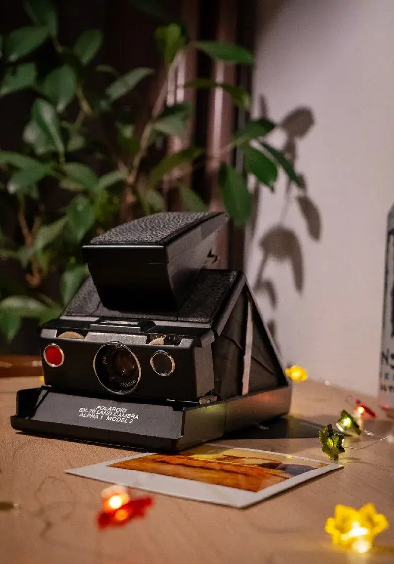 Polaroid sx-70