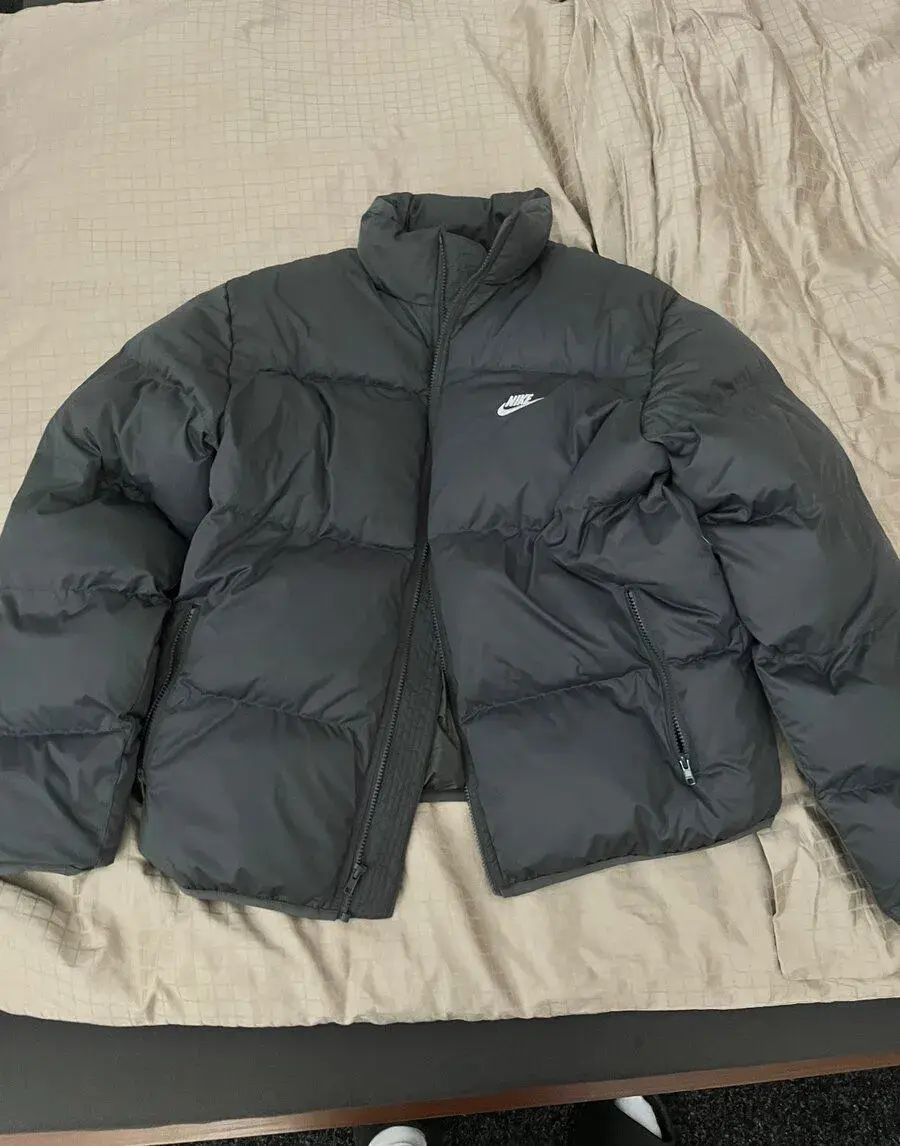 Zimná bunda Nike veľkosť L