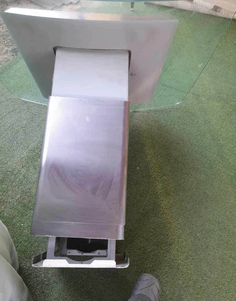 Nerezový digestor