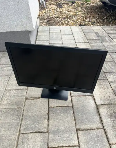 HP P223a monitor