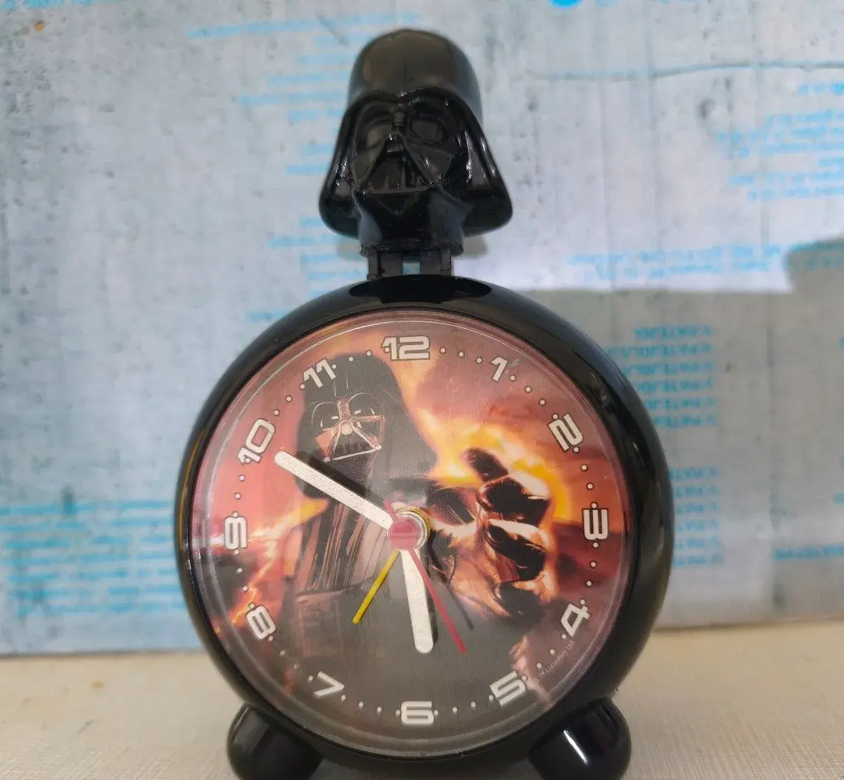 Star Wars - Darth Vader - hodiny s budíkom
