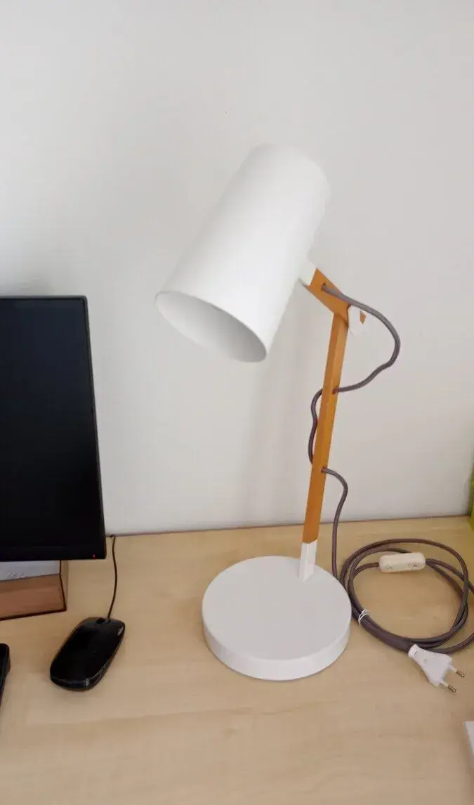 Stolná lampa