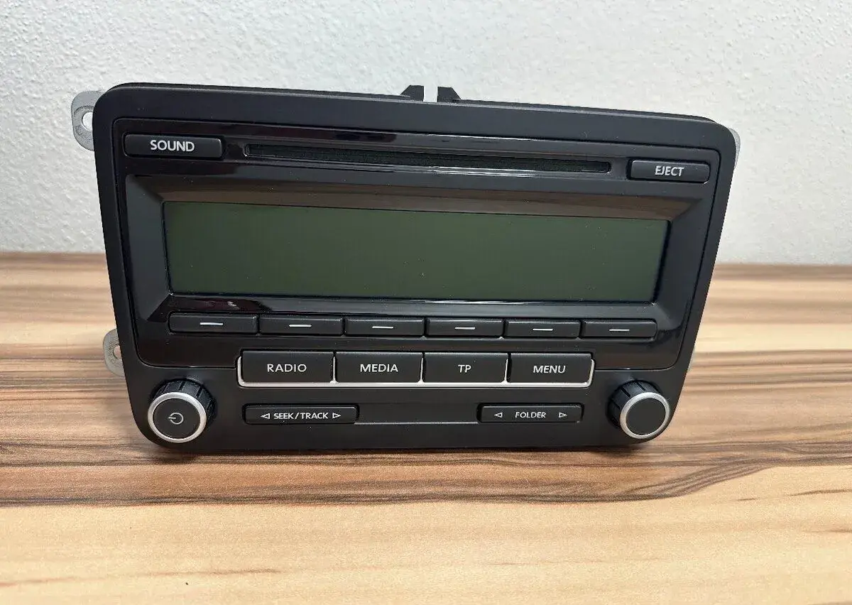 Autorádio VW RCD 310 + Bluetooth handsfree BURY