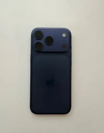 Iphone 17 pro 512 GB, Temná modrá