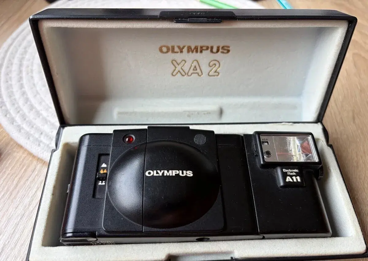 Olympus xa2