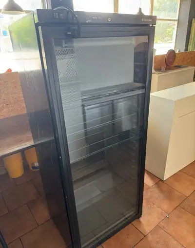 Profesionálnu vinotéku Electrolux Wine-Line – 400 l