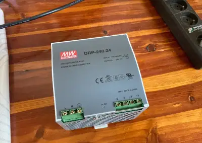 24V 10A zdroj Meanwell na DIN lištu