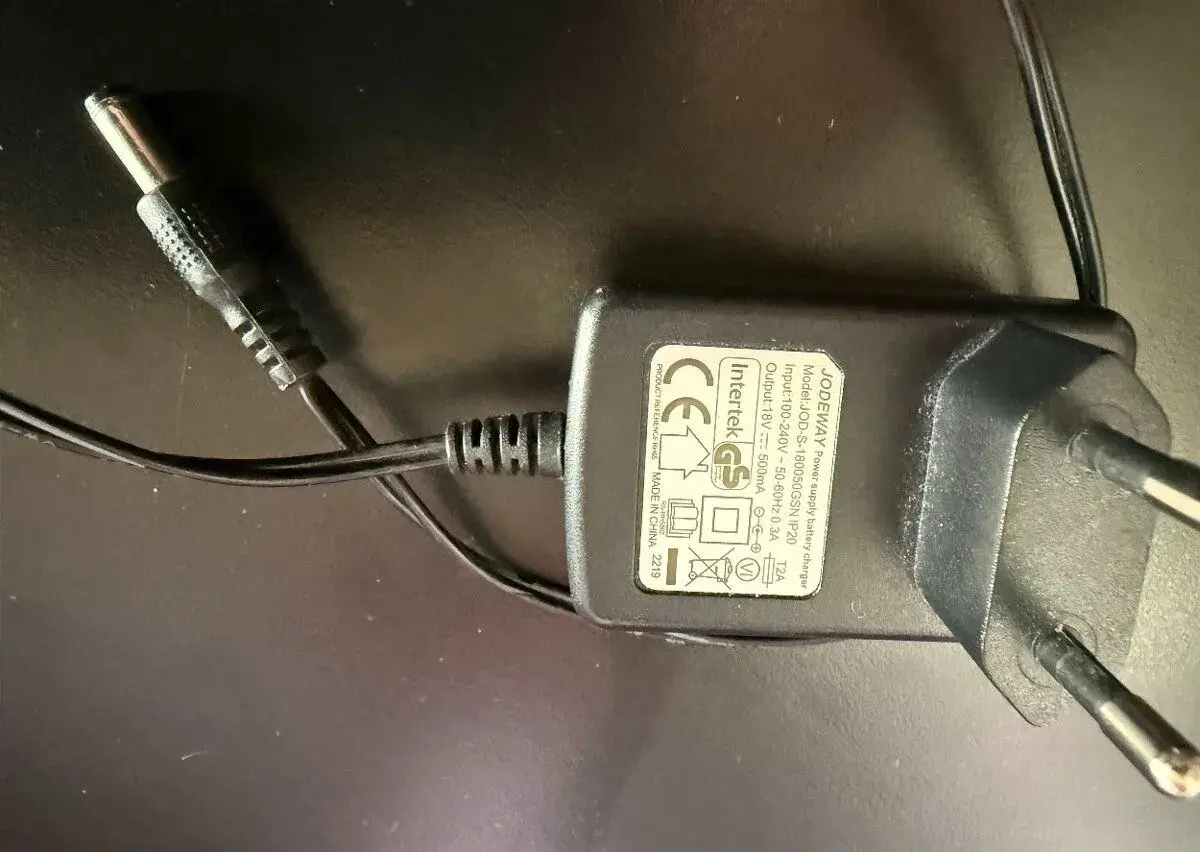 Sieťový adaptér Jodeway 18V 500mA – za symbolickú cenu