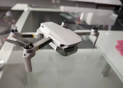 Dji mini 2 combo
