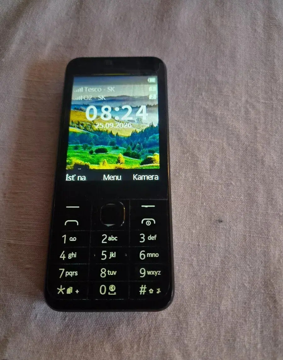 Nokia 230 dual sim 2024 model čierny v peknom stave plne fun