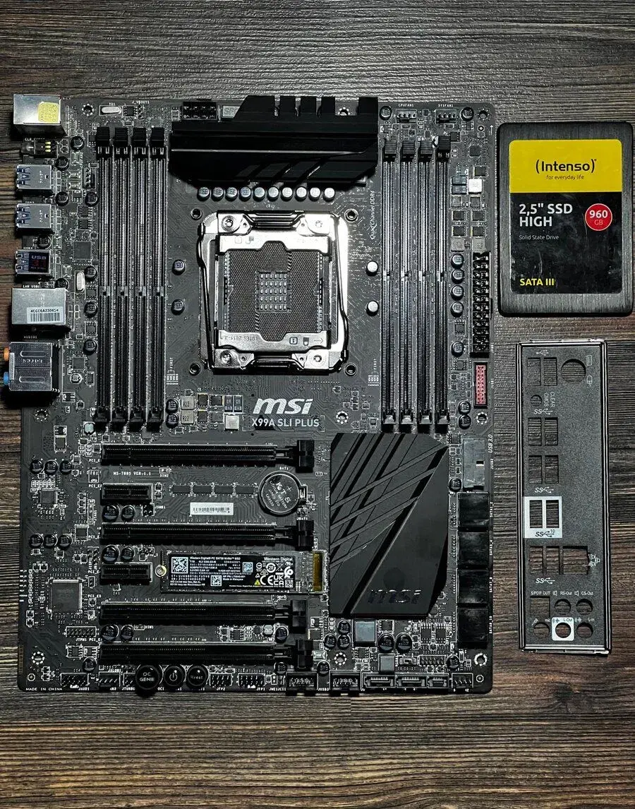 Msi x99a Sli plus / M2 WD 1Tb / Intenso 2.5 960Gb