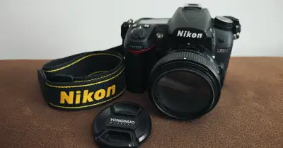 Nikon D7000 + prislusenstvo