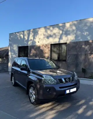 Nissan XTRAIL – 2008, 213 000 km
