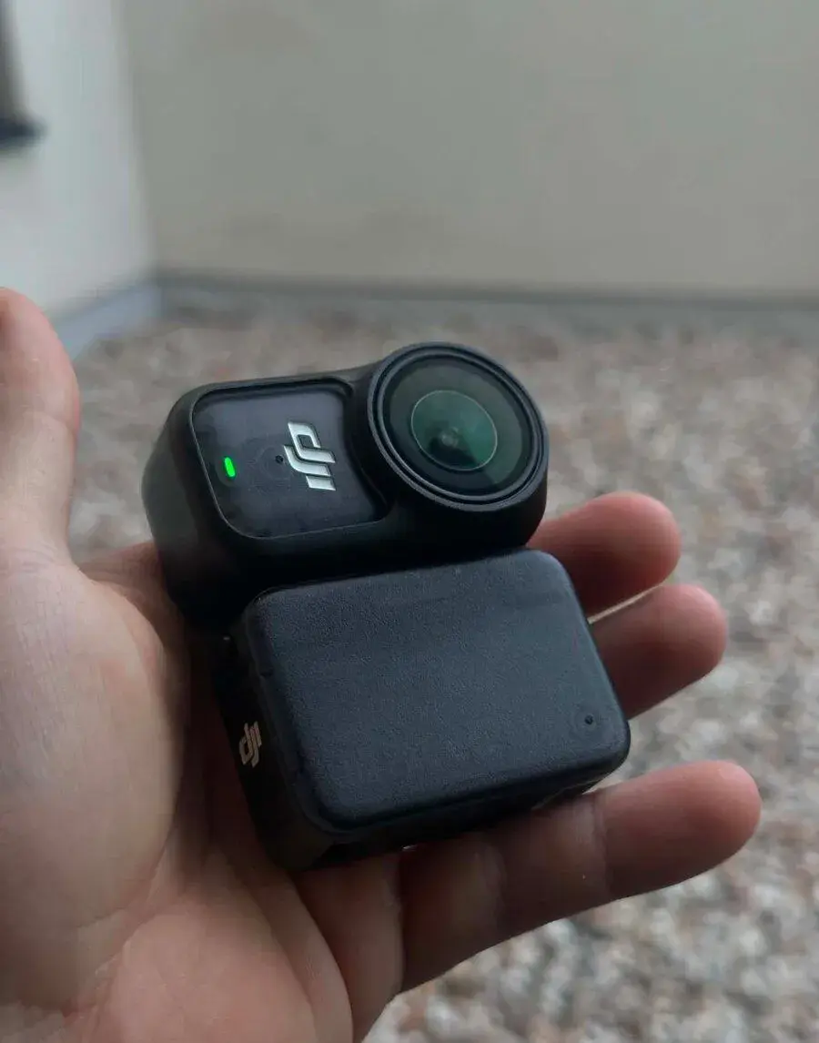 DJI OSMO NANO Standard Combo (64 GB)