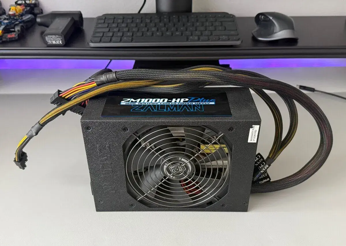 Napájací zdroj Zalman ZM1000-HP Plus 1000 W