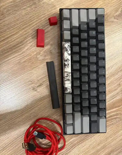 Mechanická klávesnica Yenkee YKB 3600US ATOM