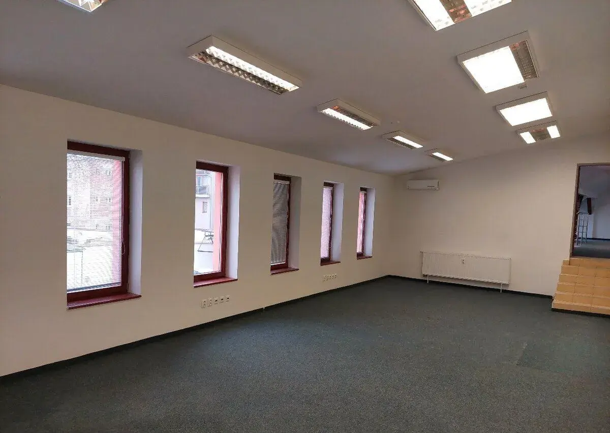 Ponuka kancelárskych priestorov 235m2, centrum KE, Vrátna ul