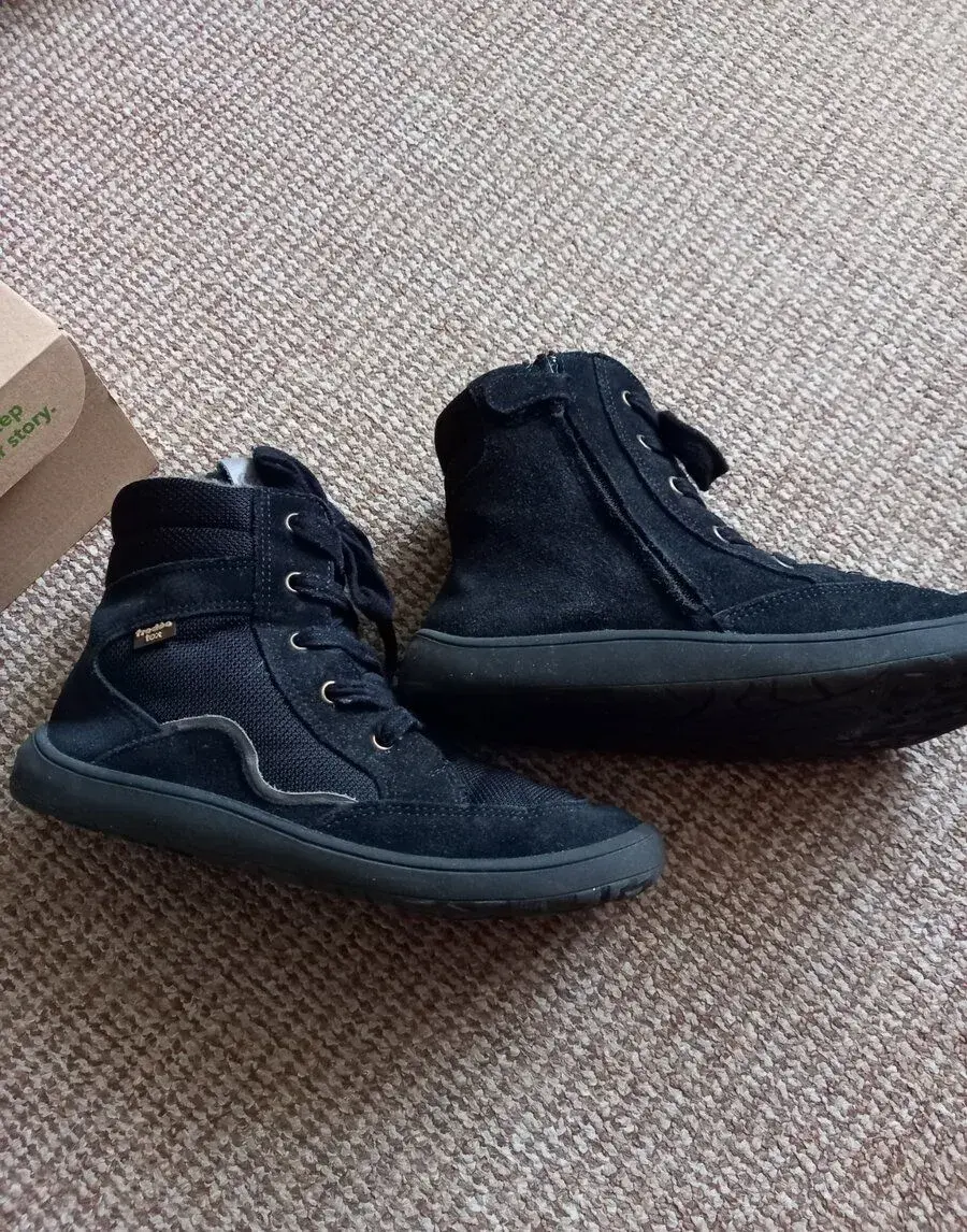 Vysoké teplé kožené topánky Froddo Barefoot veľ. č.35