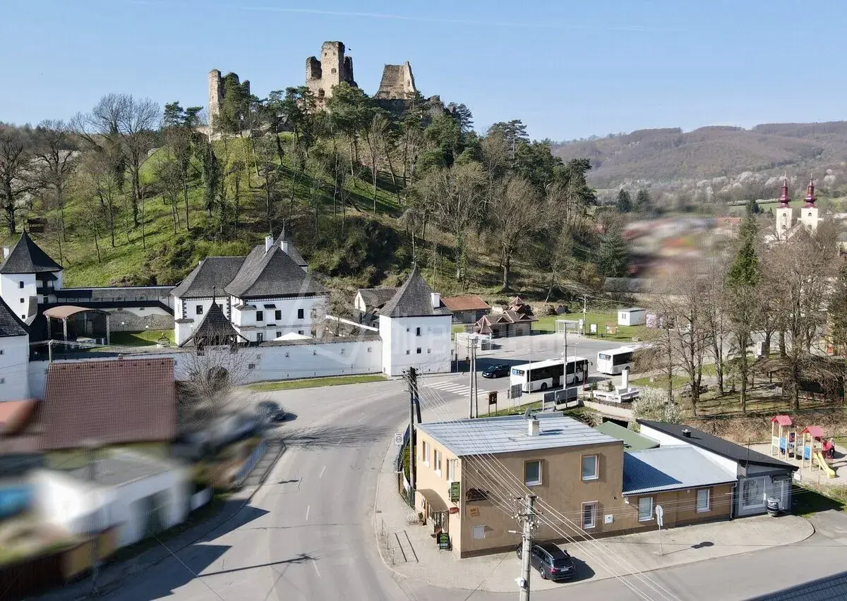 Predaj - hotel, penzión - …