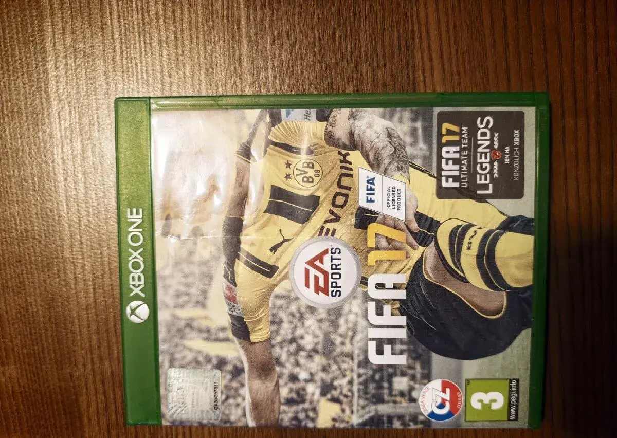 Hru FIFA 17 na X box one