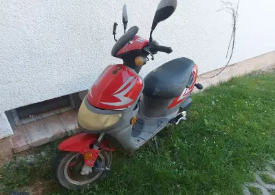 Skúter Keeway 50